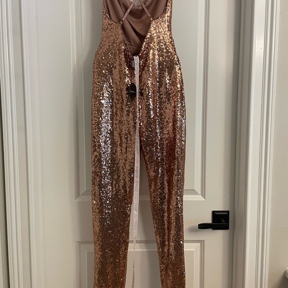 NWT Emprada Rose Gold Sequins Romper - Size L - Picture 2 of 4
